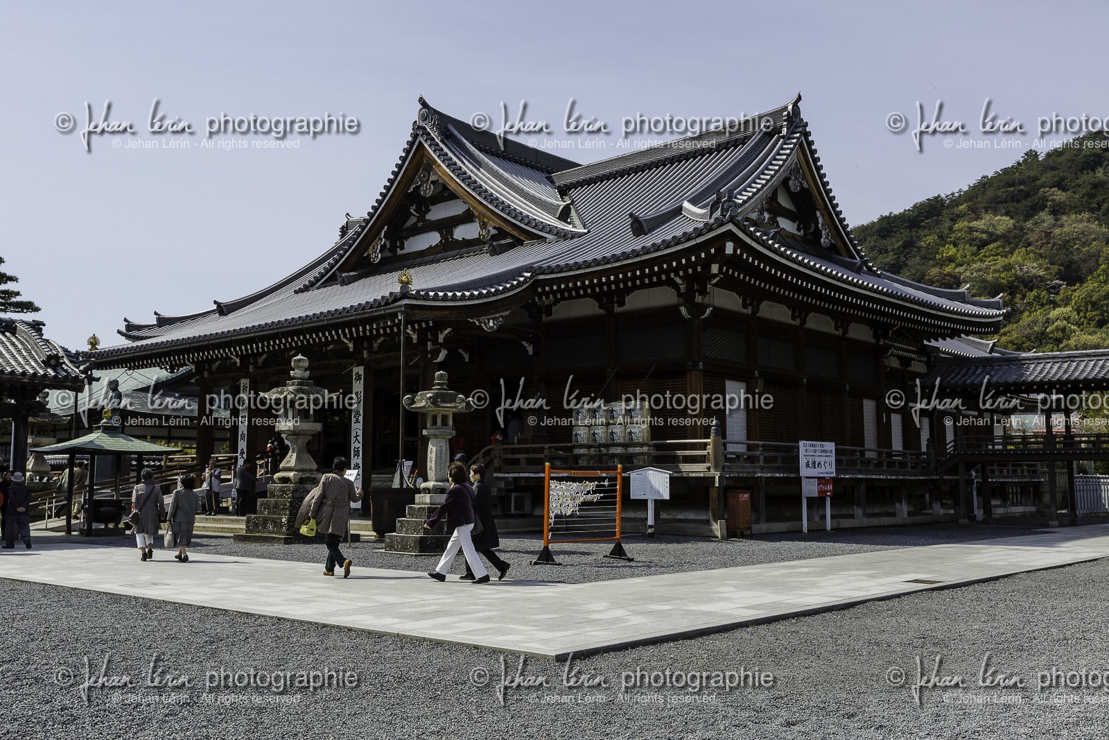 zentsuji_temple-75_shikoku_japon_07-04_2014-1024.jpg
