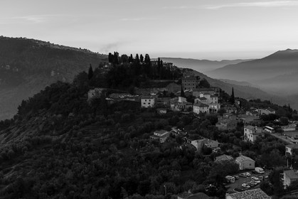 rocca-spaviera_coaraze_alpes-maritimes_08-11-2015-1158.jpg