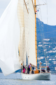Les Dames de St Tropez