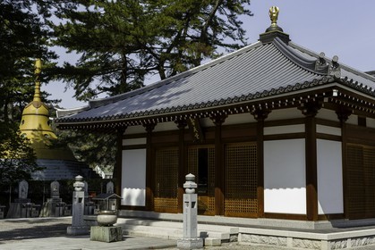 zentsuji_temple-75_shikoku_japon_07-04_2014-4189.jpg