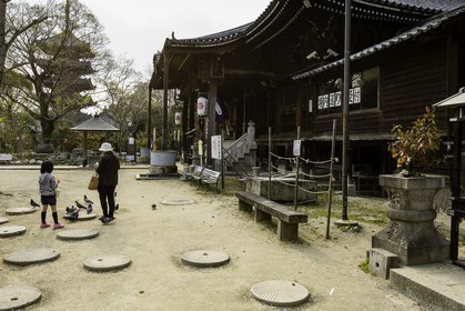 shidoji_temple-86_shikoku_japon_10-04_2014-1224.jpg