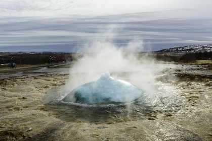 strokkur_geysir_islande_20-03-2015-2937.jpg